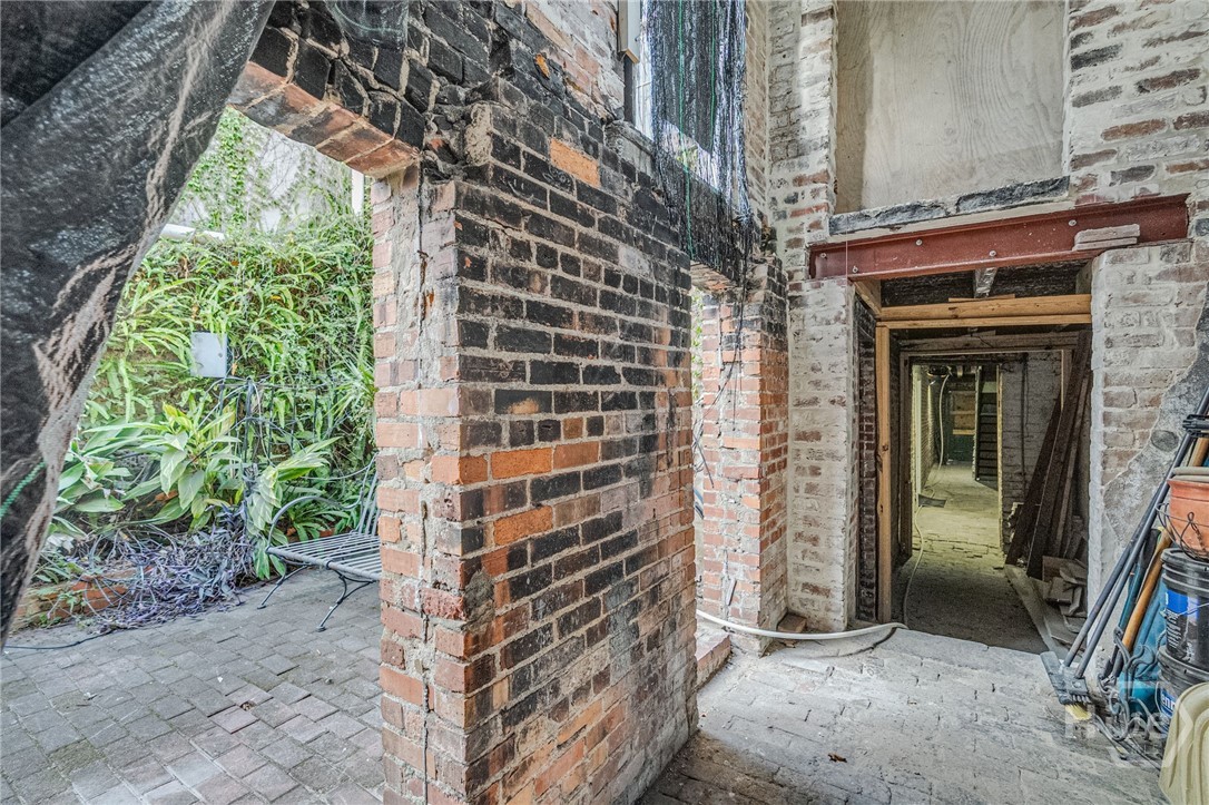 109 West Gordon Street Savannah, GA 31401 - Photo 25 of 39