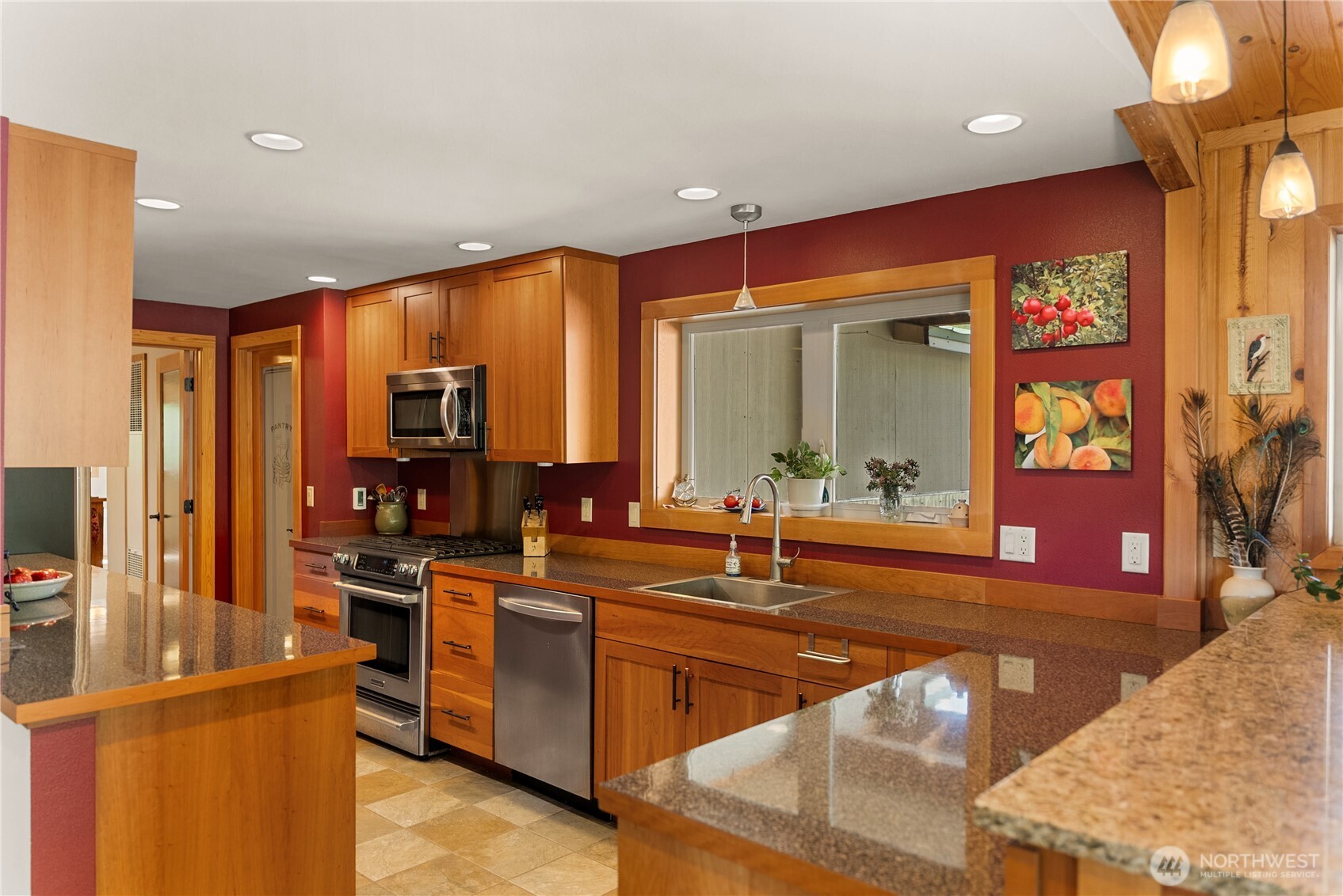 446 Rendezvous Road Winthrop, WA 98862 - Photo 6 of 39