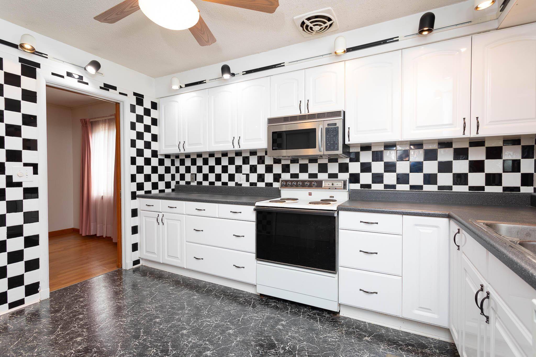 2821 Tudor Road Columbus, OH 43209 - Photo 14 of 45 2821 Tudor Road-14