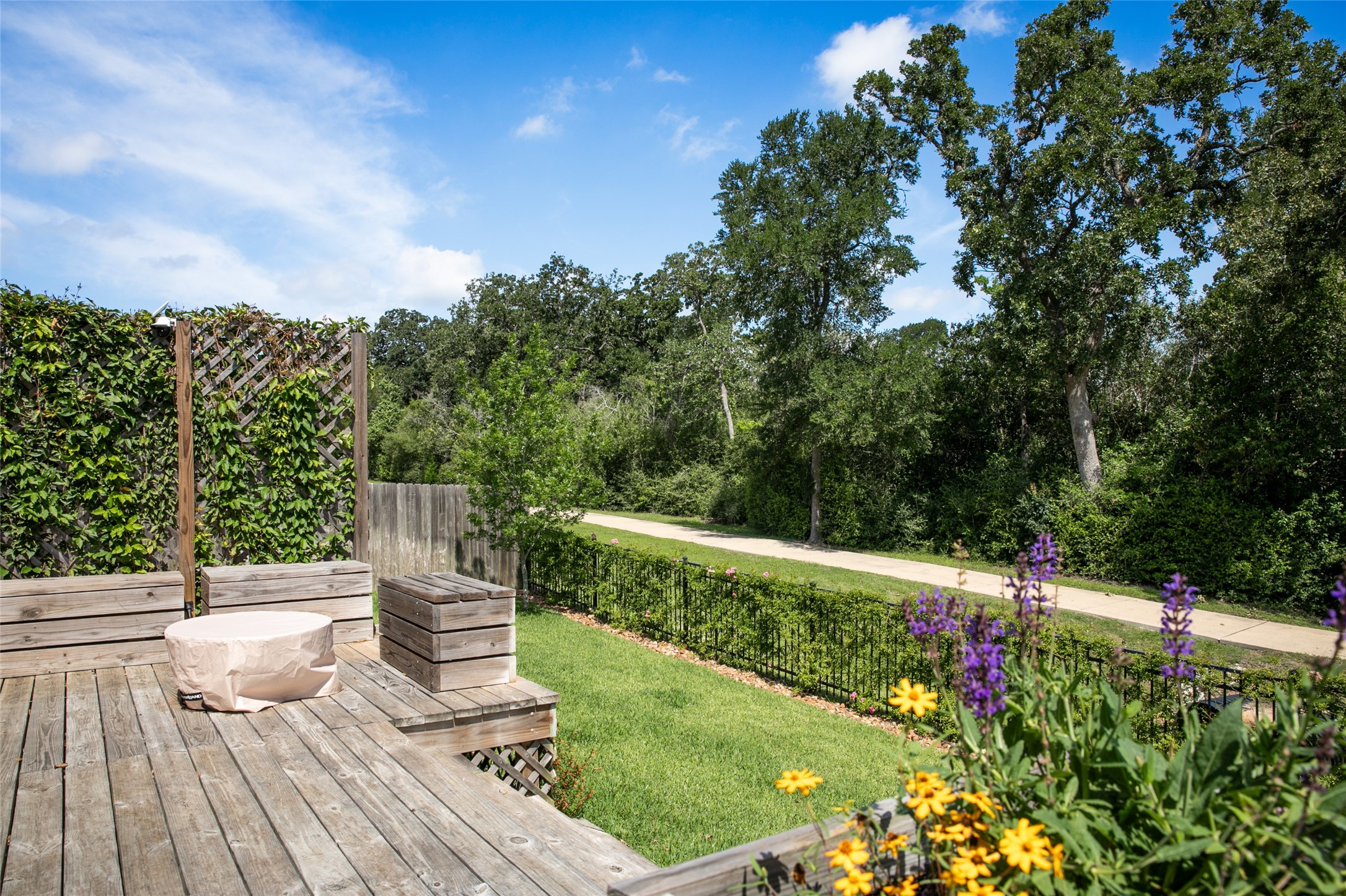 2010 Winepress Road Brenham, TX 77833 - Photo 9 of 33