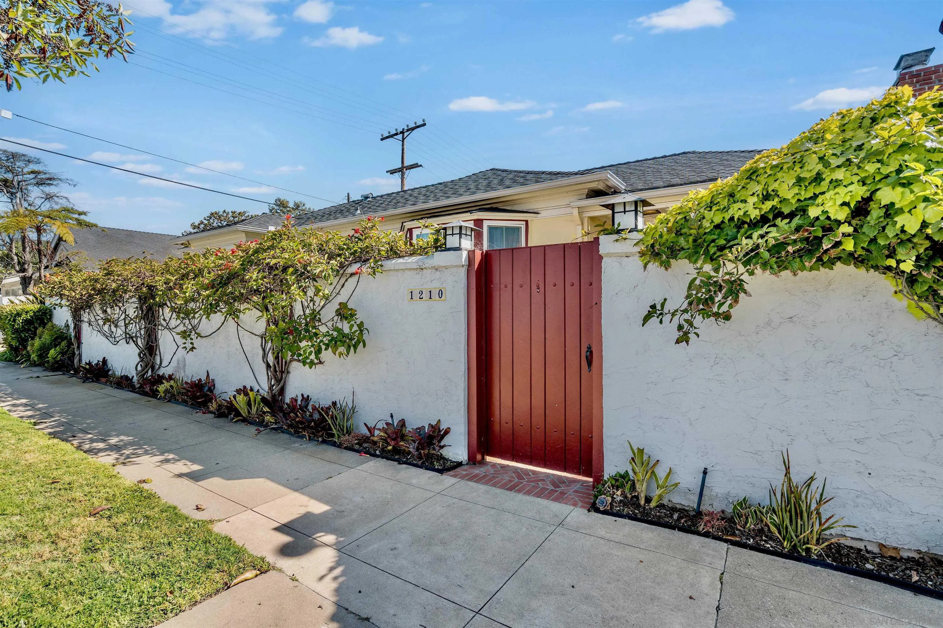 1210 Third Street Coronado, CA 92118 - Photo 33 of 40 a view of a garage