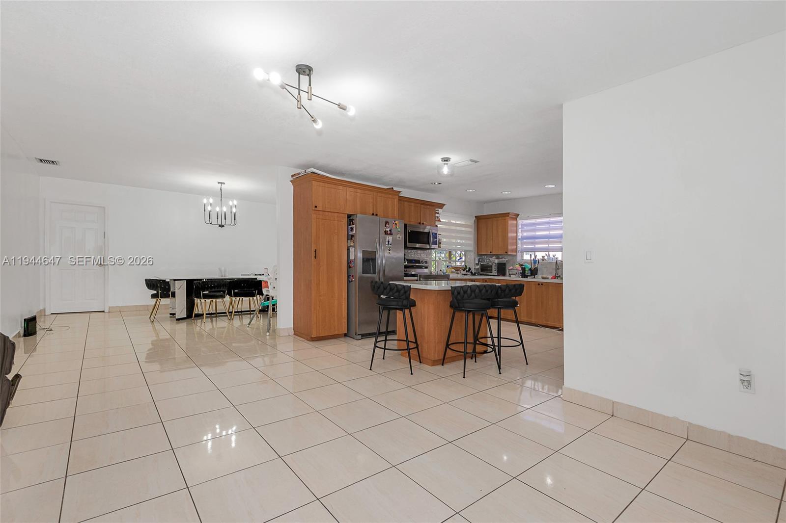 8950 Harding Avenue Surfside, FL 33154 - Photo 5 of 28