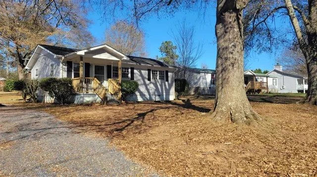 $1,400 | 130 Bowman Road, Lindale, GA 30147