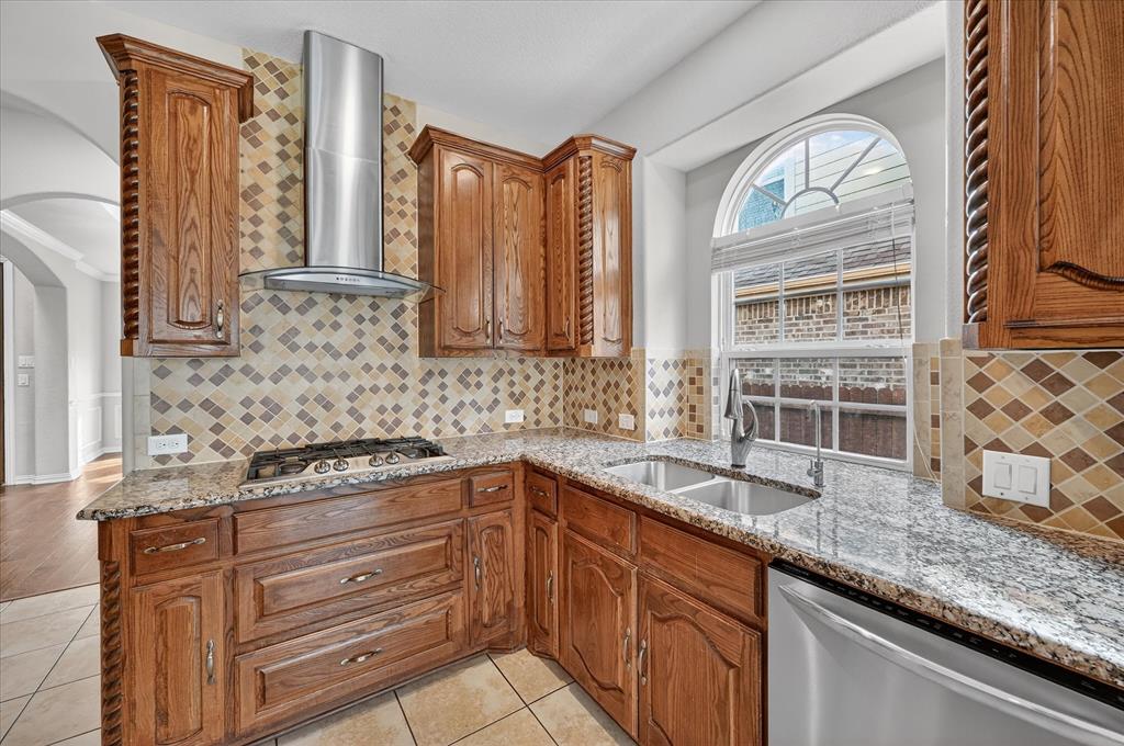 9821 Nolina Road Fort Worth, TX 76177 - Photo 8 of 40