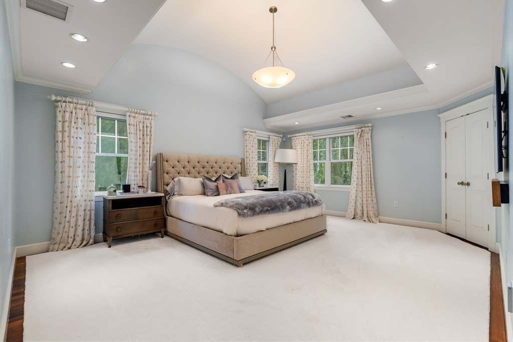 70 White Oak Road Newton, MA 02468 - Photo 18 of 41