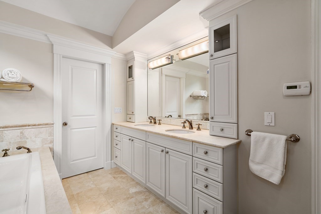 70 White Oak Road Newton, MA 02468 - Photo 20 of 41