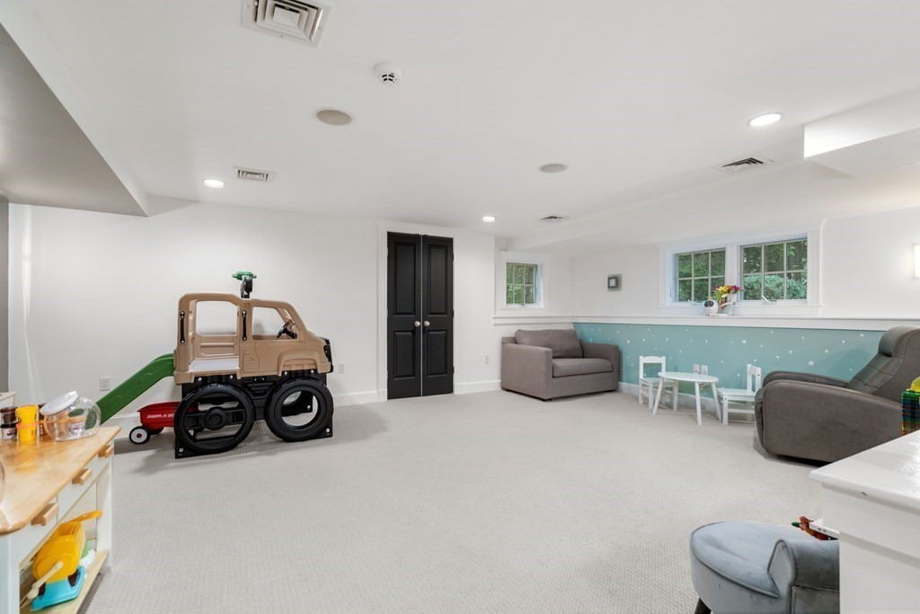 70 White Oak Road Newton, MA 02468 - Photo 34 of 41