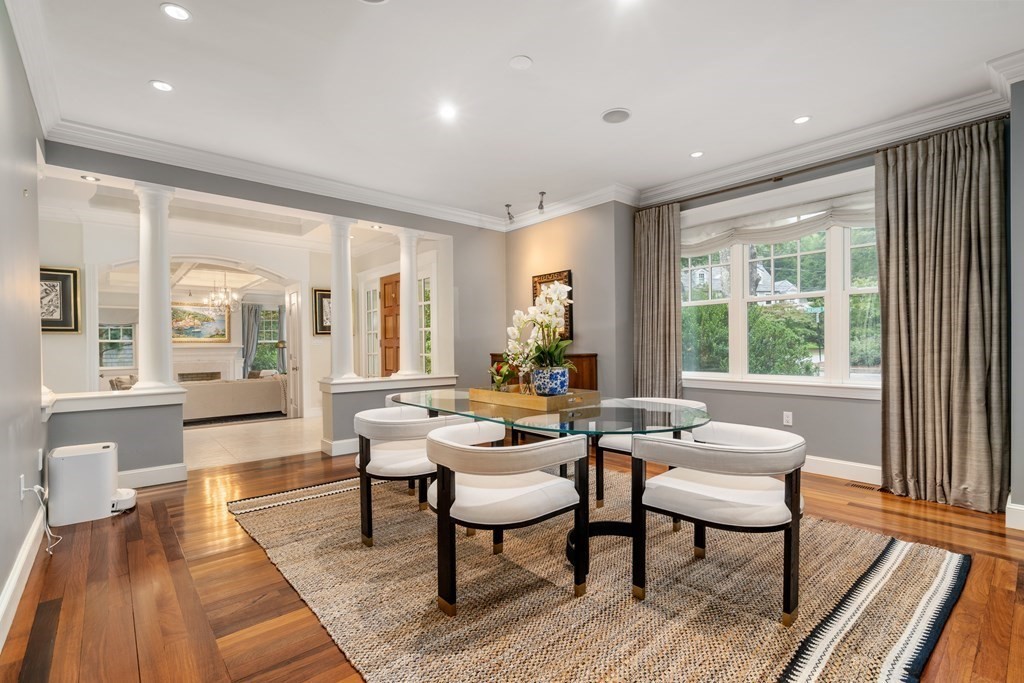 70 White Oak Road Newton, MA 02468 - Photo 7 of 41