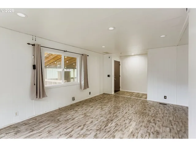 $134,990 | 6900 Southwest 195th Avenue, Unit 141, Beaverton, OR 97007