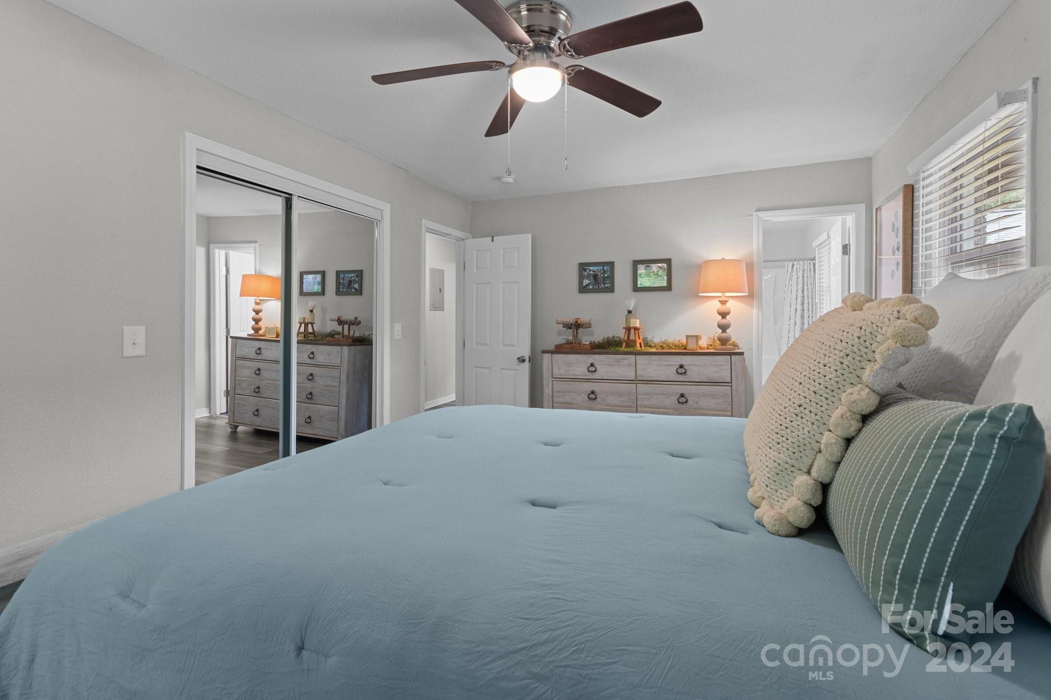 955 Lakeview Road Salisbury, NC 28147 - Photo 23 of 35 a living room with furniture and a balcony