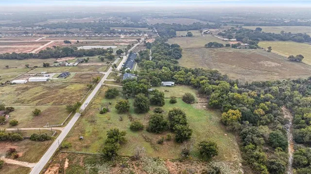 $219,900 | 974 Walnut Crk Road, Springtown, TX 76082