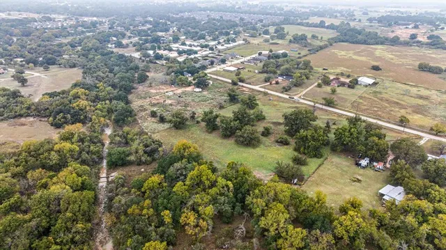 $219,900 | 974 Walnut Crk Road, Springtown, TX 76082