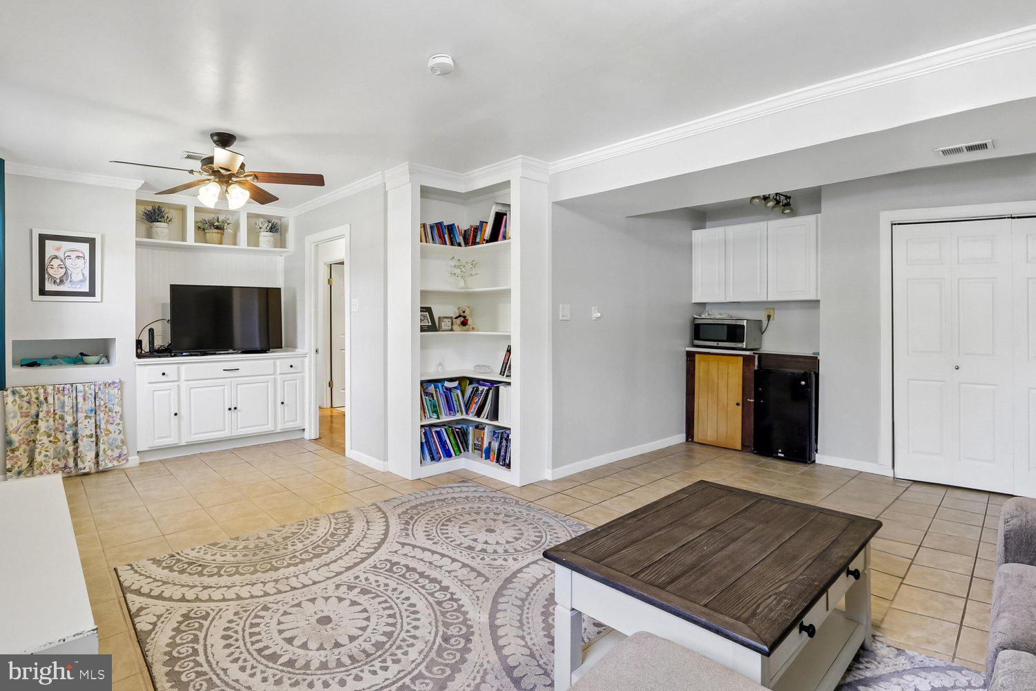 19932 Westerly Avenue Poolesville, MD 20837 - Photo 24 of 40 Spacious Den