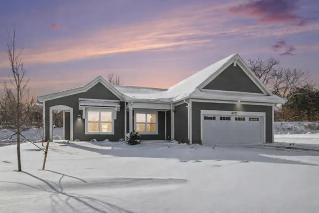 $924,000 | 4712 Knapp Blf Drive, Ada, MI 49301