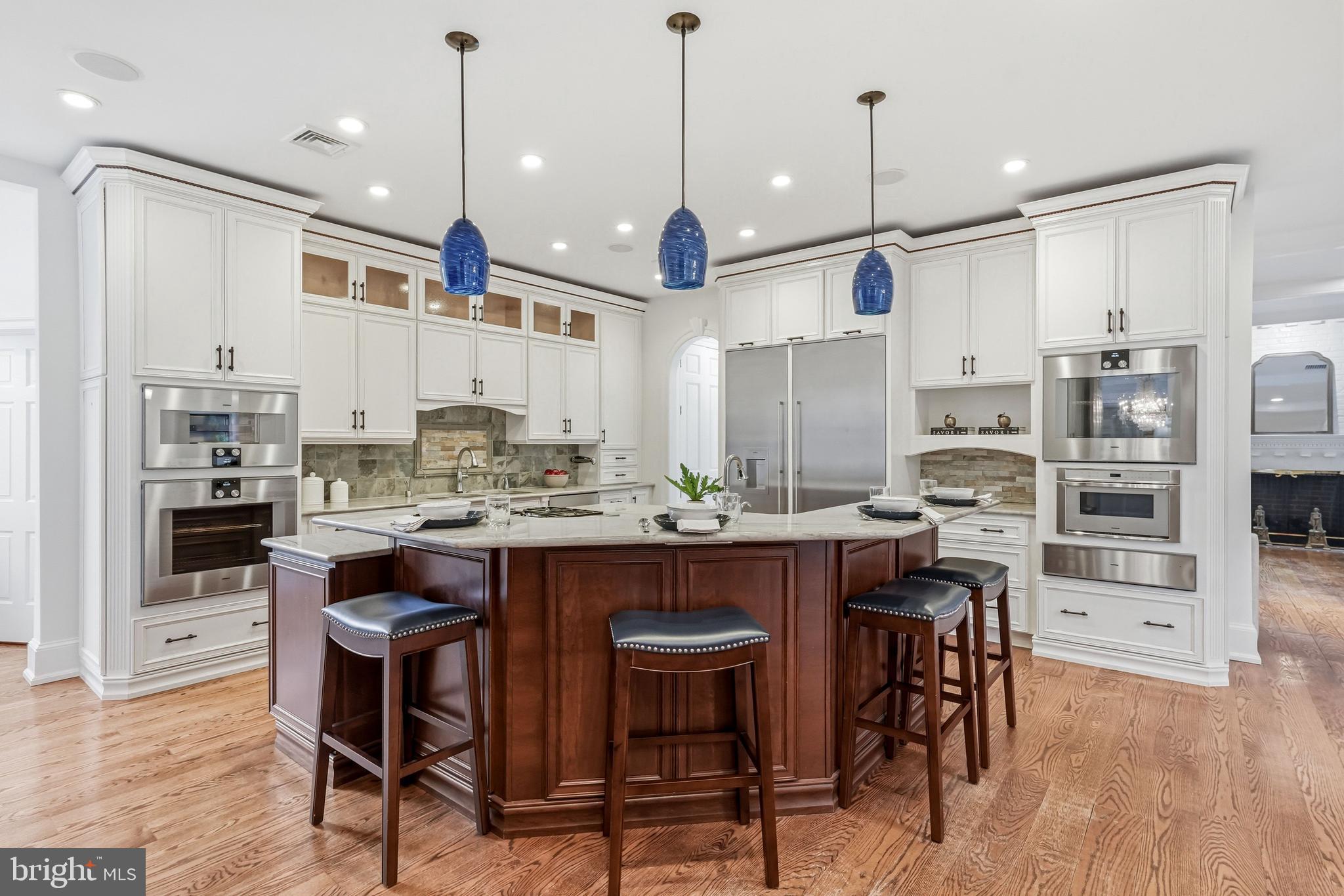 41 Tunbridge Road Haverford, PA 19041 - Photo 25 of 99 kitchen with large center island