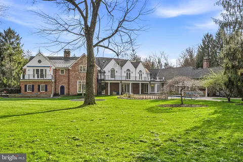 $4,200,000 | 41 Tunbridge Road, Haverford, PA 19041