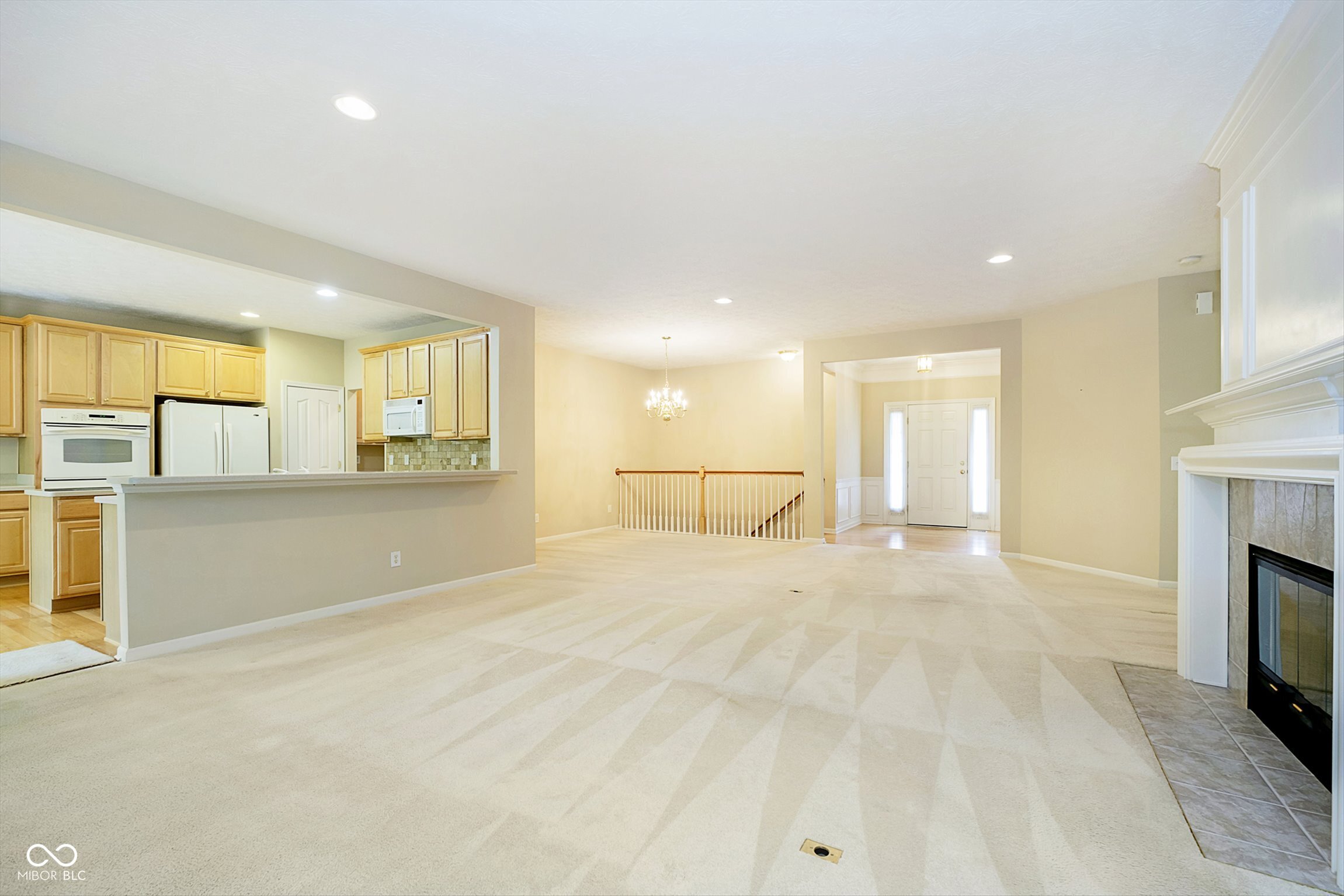 6544 Canoe Lane Carmel, IN 46033 - Photo 6 of 30