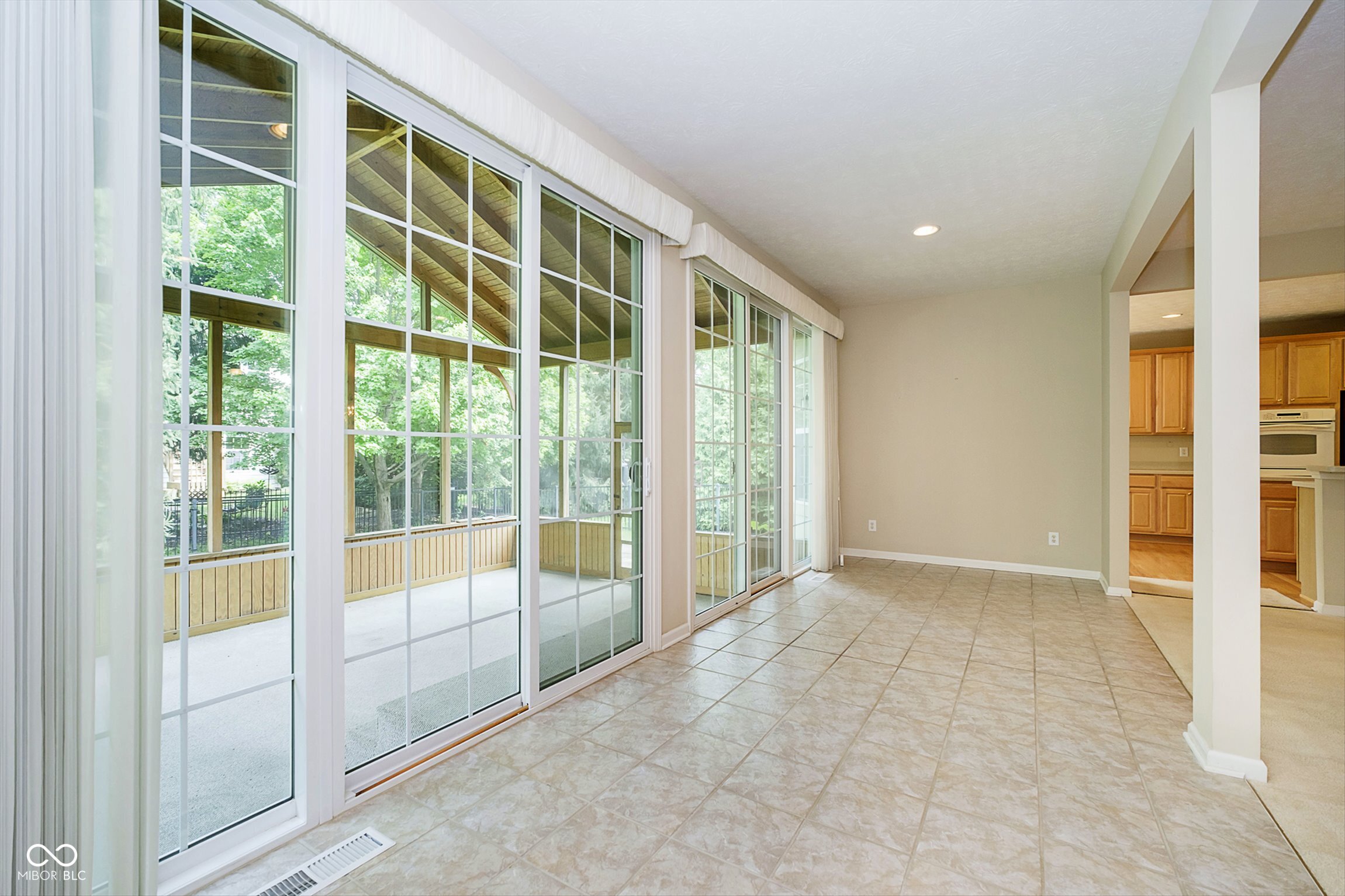 6544 Canoe Lane Carmel, IN 46033 - Photo 8 of 30