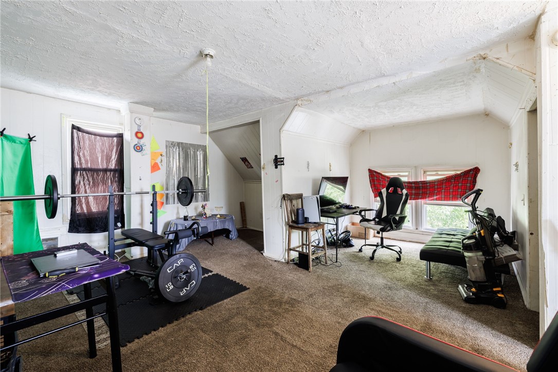 77 Jackson Street Rochester, NY 14621 - Photo 15 of 20