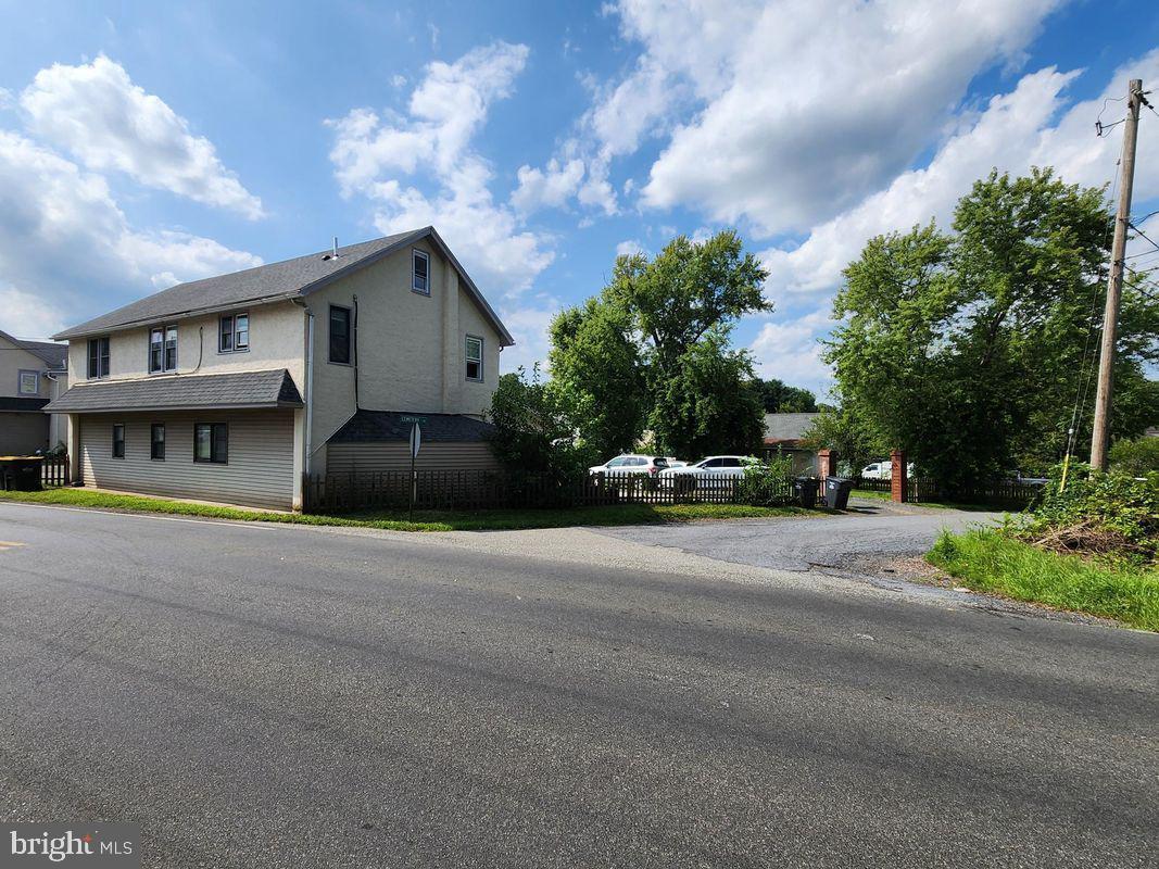 203 East Cedarville Road Pottstown, PA 19465 - Photo 14 of 21