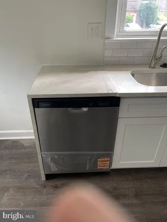 a view of room with washer and dryer
