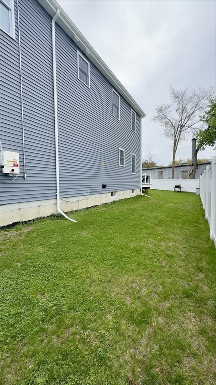 9 Hall Street Webster, MA 01570 - Photo 33 of 37