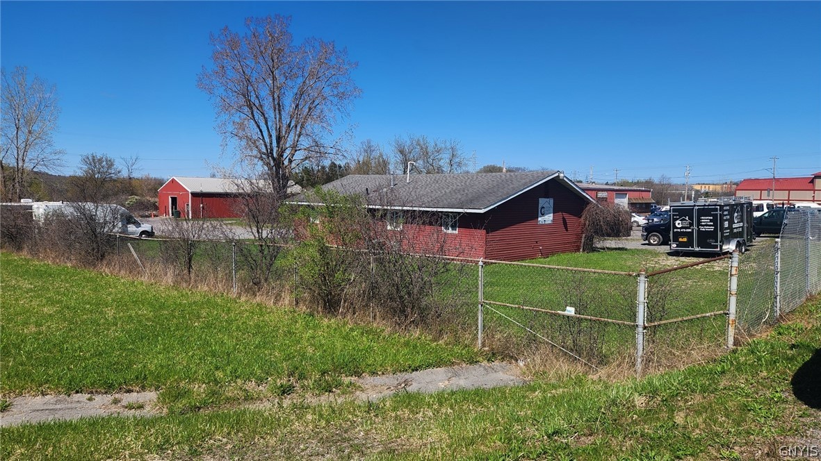 107 Bennett Road Camillus, NY 13031 - Photo 12 of 14