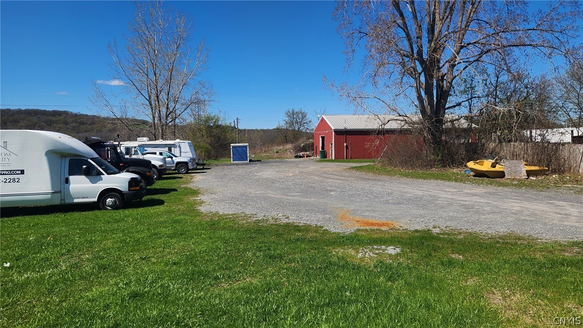 107 Bennett Road Camillus, NY 13031 - Photo 9 of 14