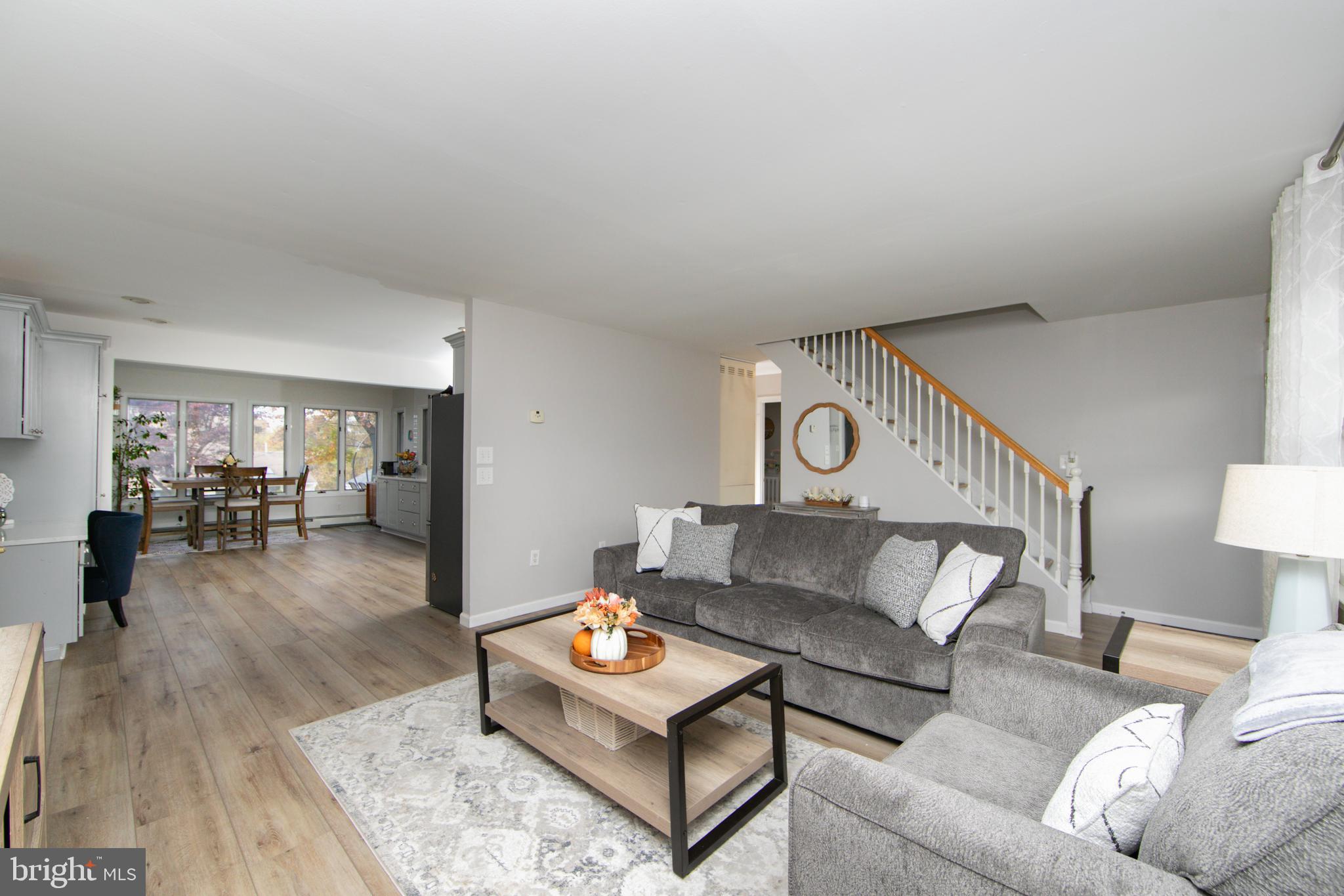17 Quay Road Levittown, PA 19057 - Photo 6 of 32 Gallery Image 6