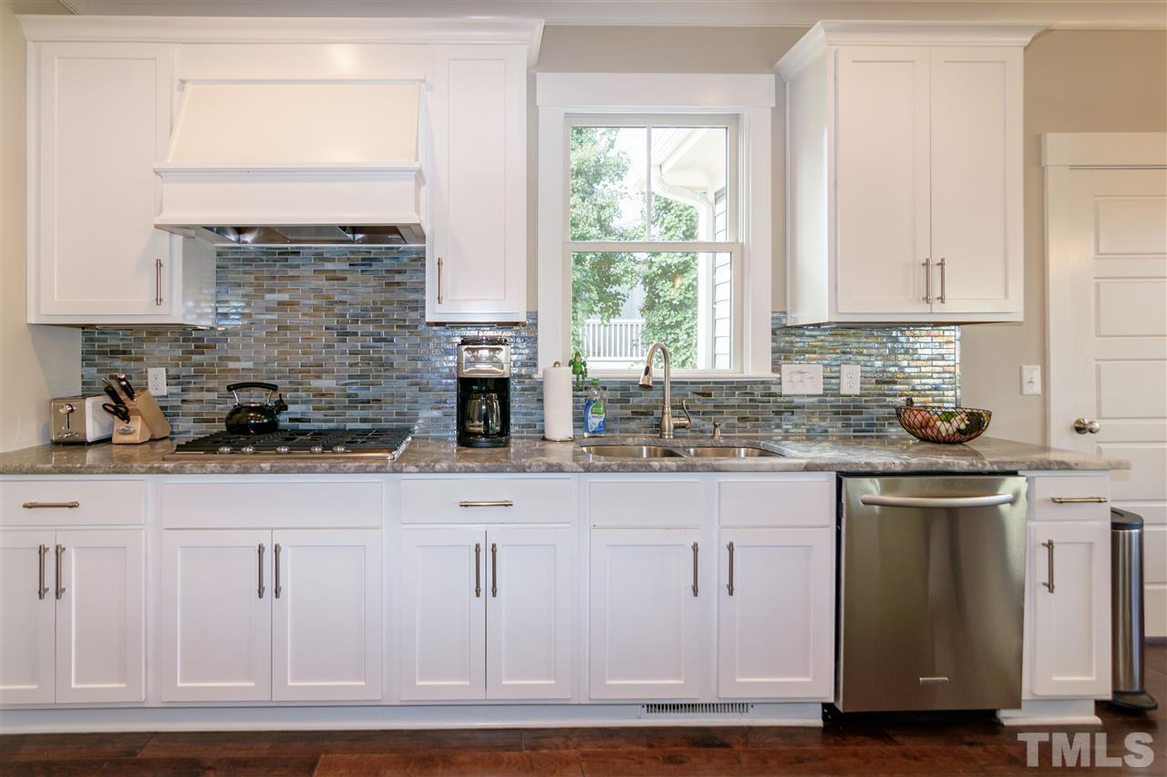 513 Mial Street Raleigh, NC 27608 - Photo 4 of 30