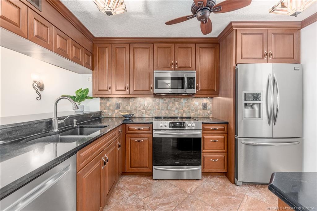 1950 Southwest Palm City Road, Unit 5102 Stuart, FL 34994 - Photo 6 of 26