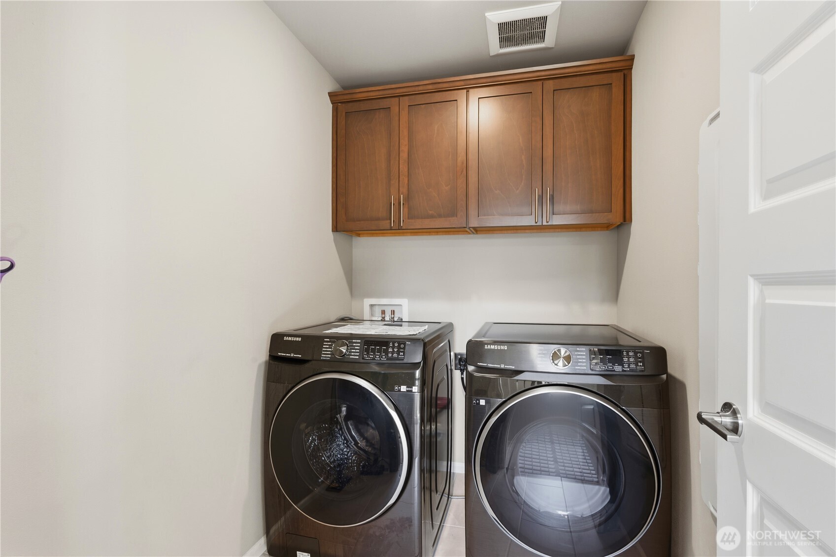 19432 9th Avenue Southeast Bothell, WA 98012 - Photo 27 of 33 a utility room with dryer and washer