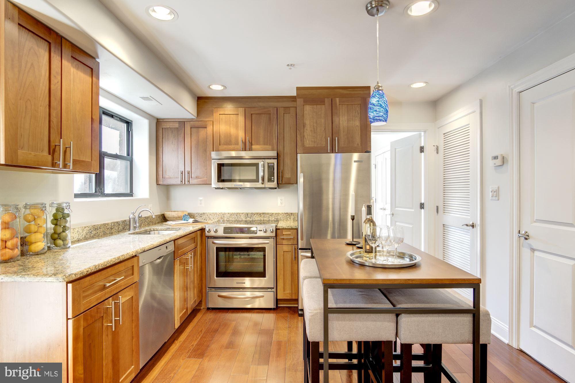 1354 Euclid Street Northwest, Unit 201B Washington, DC 20009 - Photo 9 of 30 Stunning kitchen