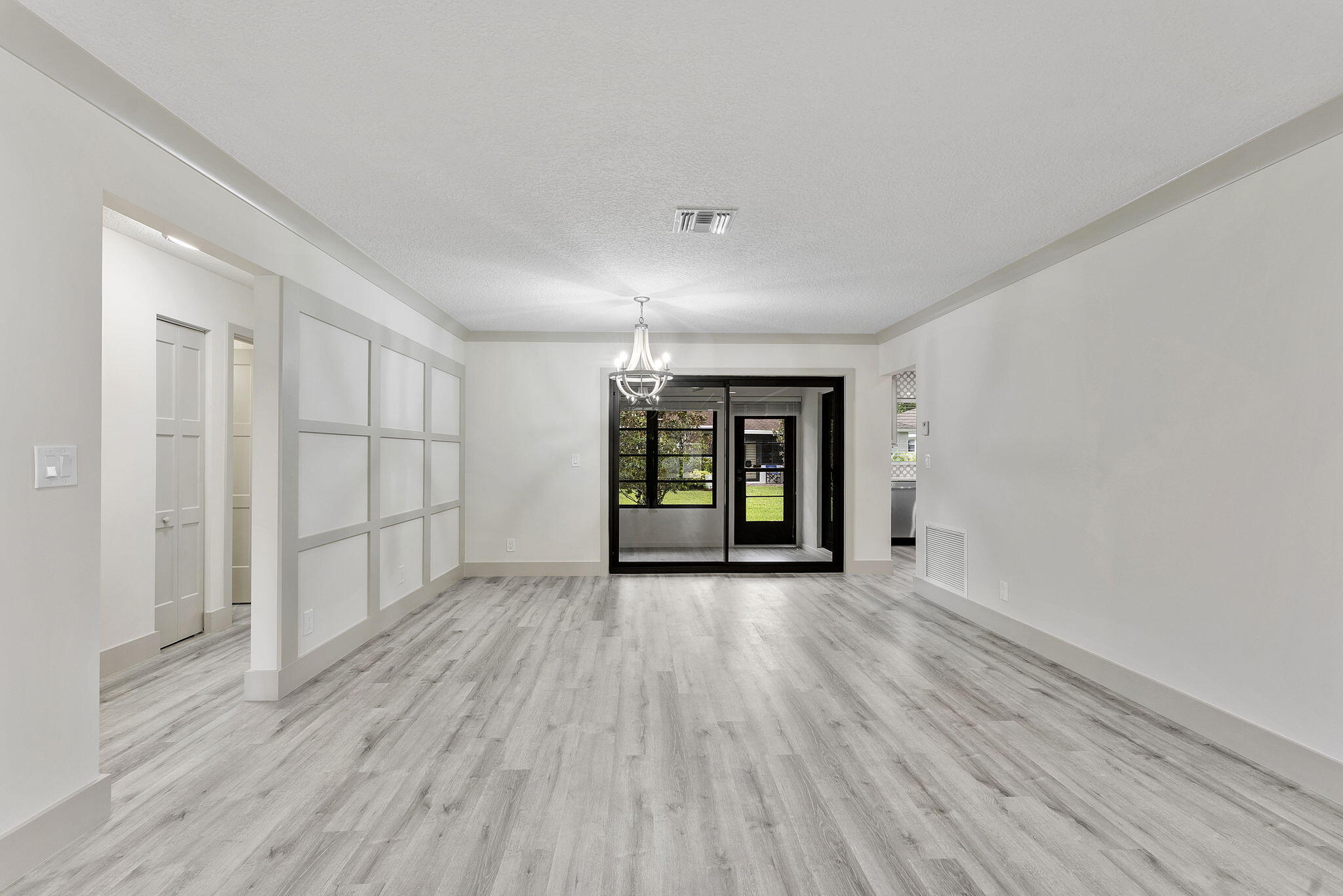 4380 Pear Tree Circle, Unit A Boynton Beach, FL 33436 - Photo 11 of 29 3-web-or-mls-DSC02276