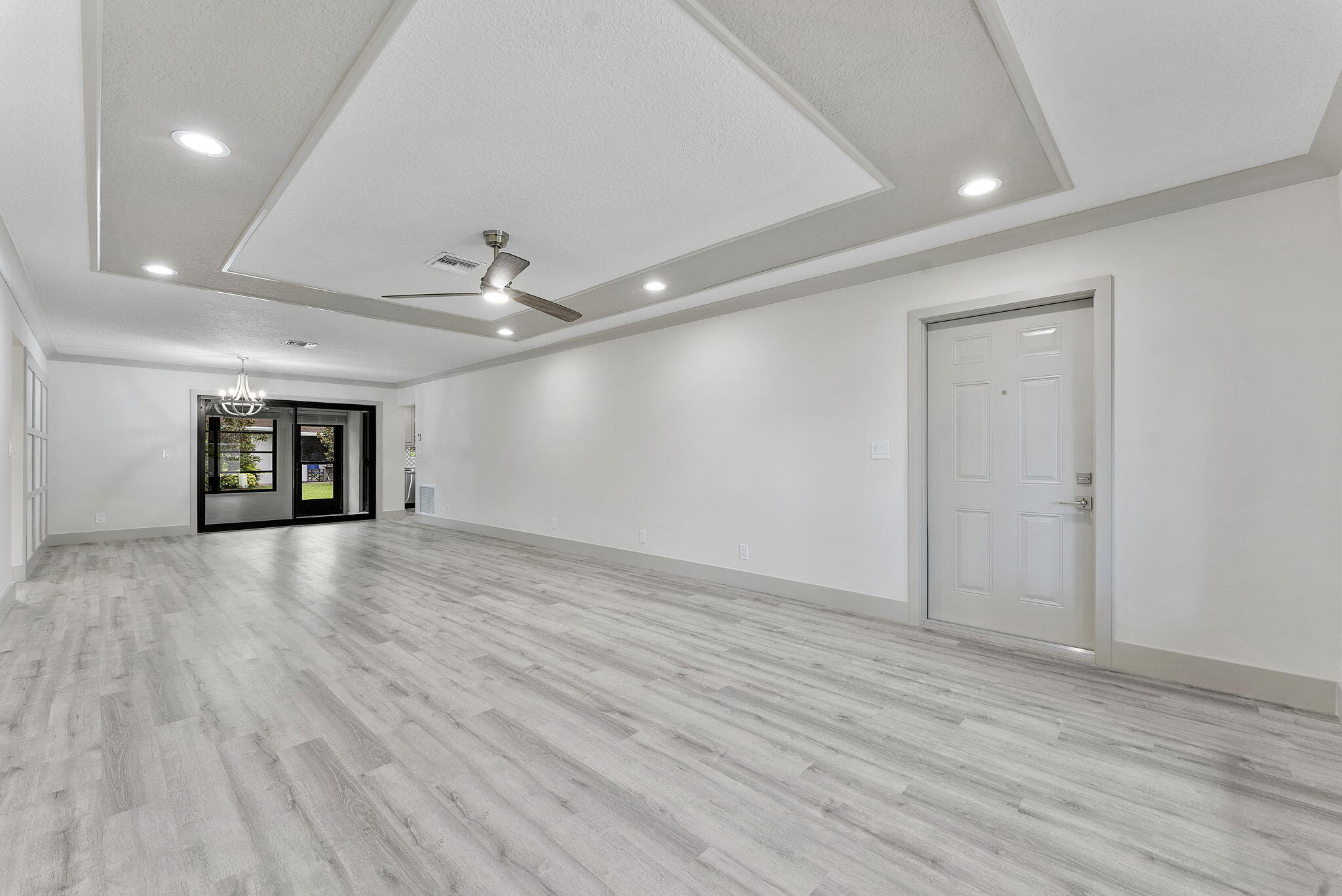 4380 Pear Tree Circle, Unit A Boynton Beach, FL 33436 - Photo 14 of 29 5-web-or-mls-DSC02282