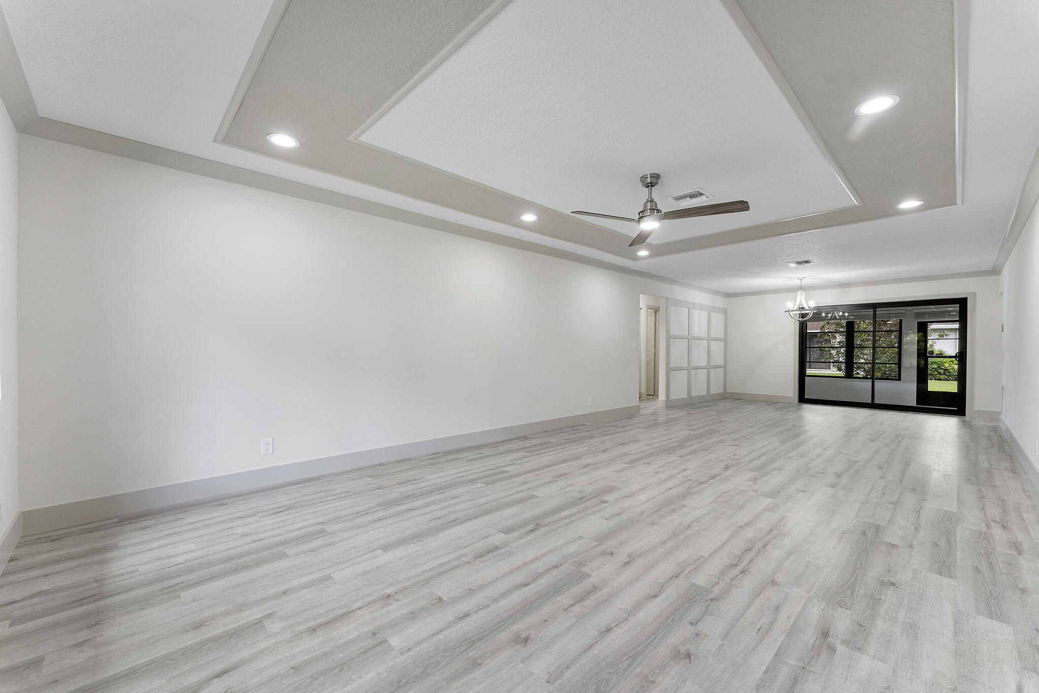 4380 Pear Tree Circle, Unit A Boynton Beach, FL 33436 - Photo 15 of 29 6-web-or-mls-DSC02285
