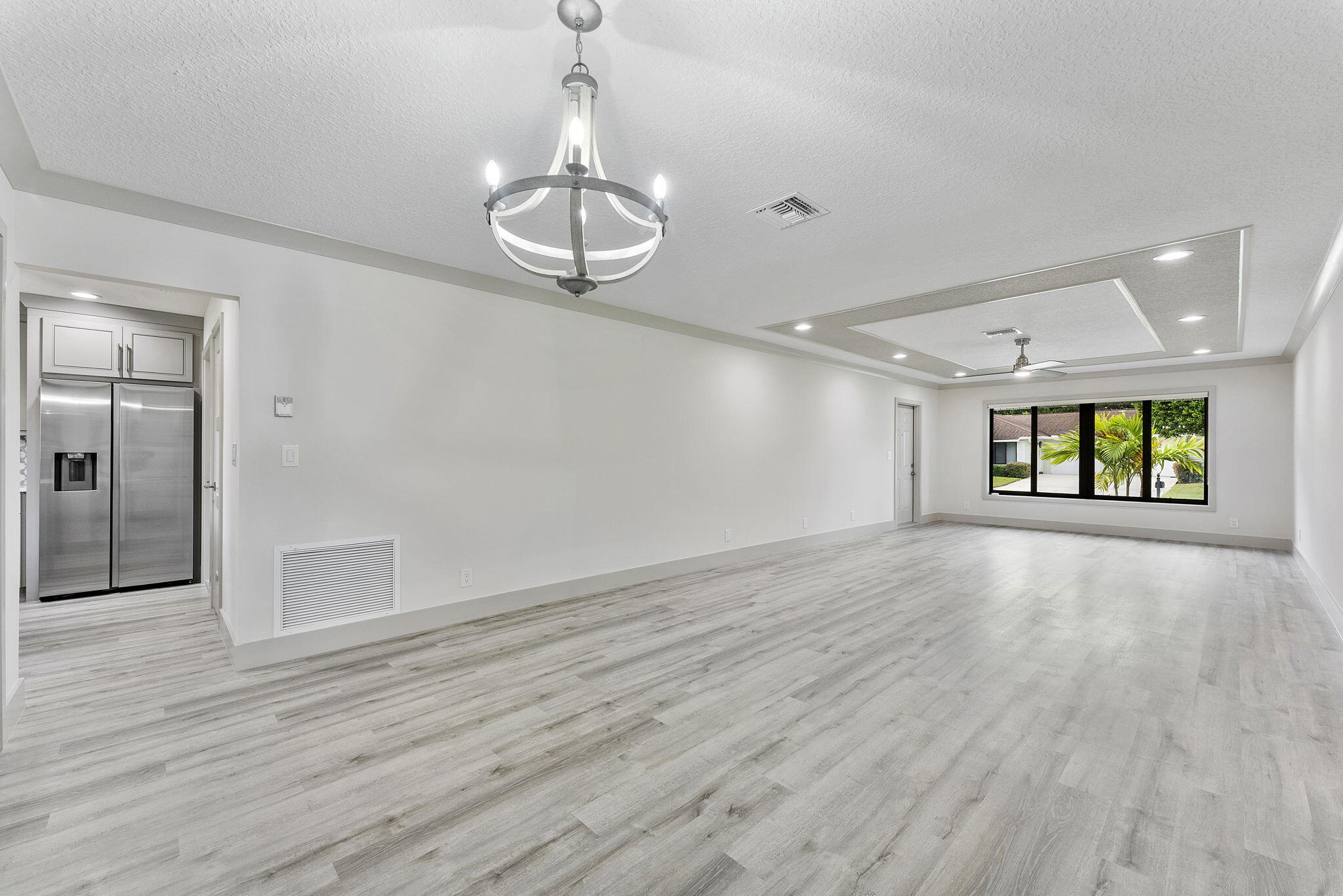 4380 Pear Tree Circle, Unit A Boynton Beach, FL 33436 - Photo 7 of 29 2-web-or-mls-DSC02273