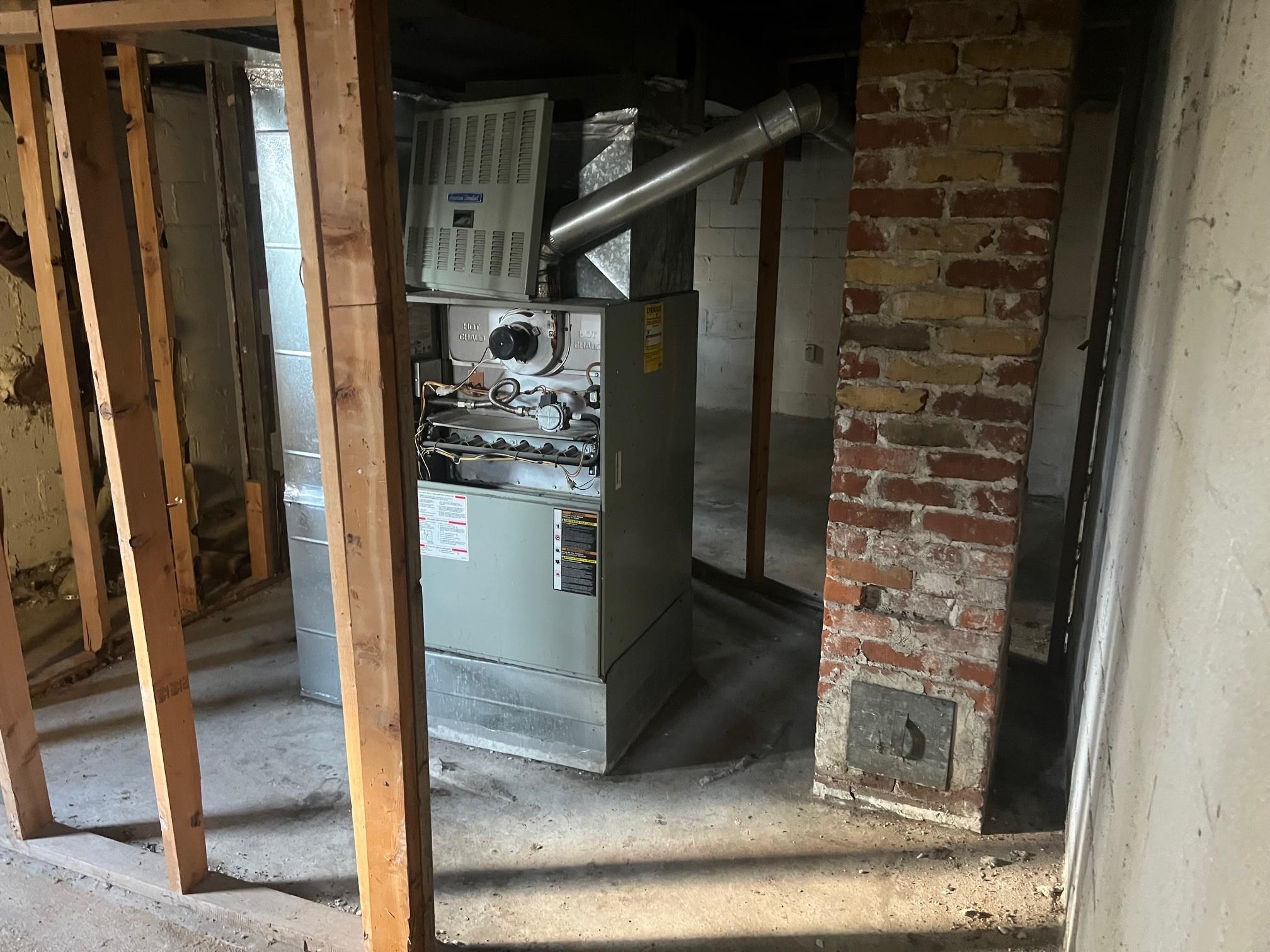 944 East Indiana Avenue Spokane, WA 99207 - Photo 11 of 15