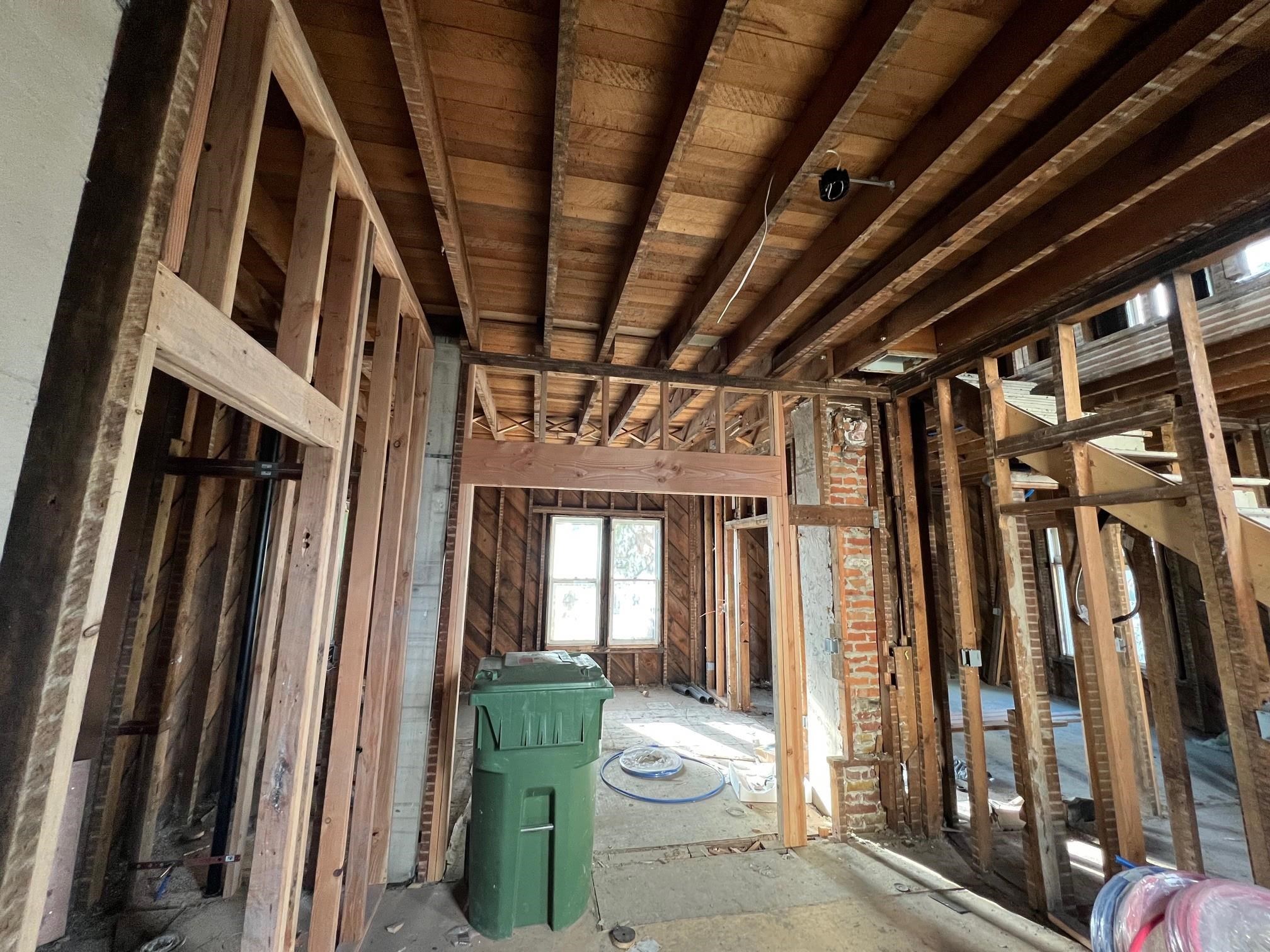 944 East Indiana Avenue Spokane, WA 99207 - Photo 5 of 15