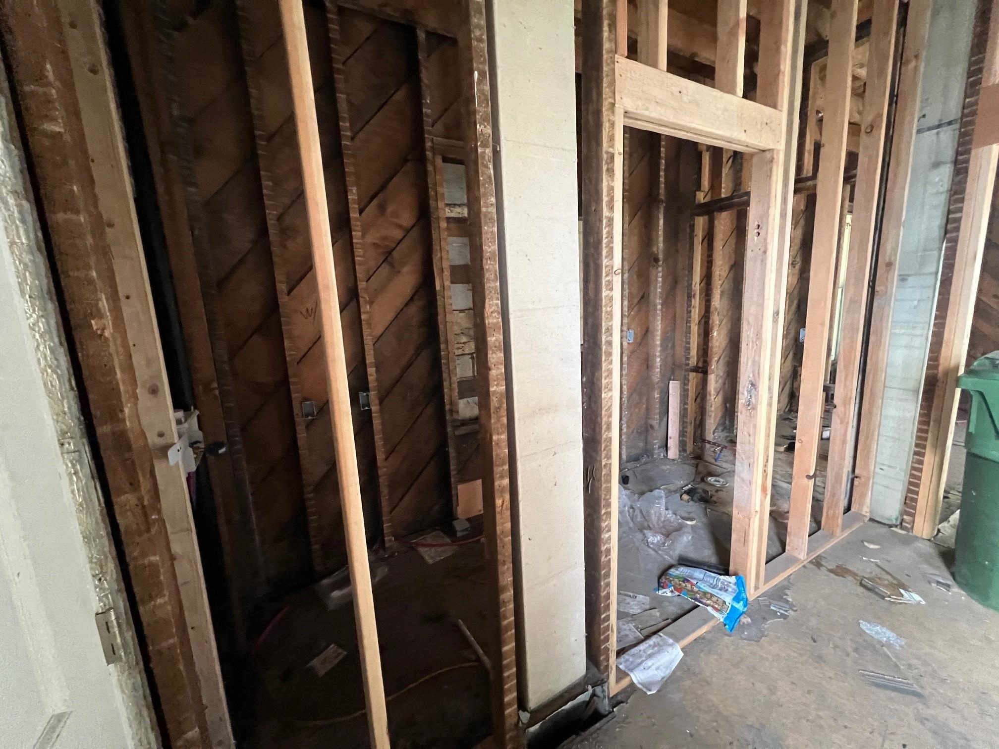 944 East Indiana Avenue Spokane, WA 99207 - Photo 7 of 15