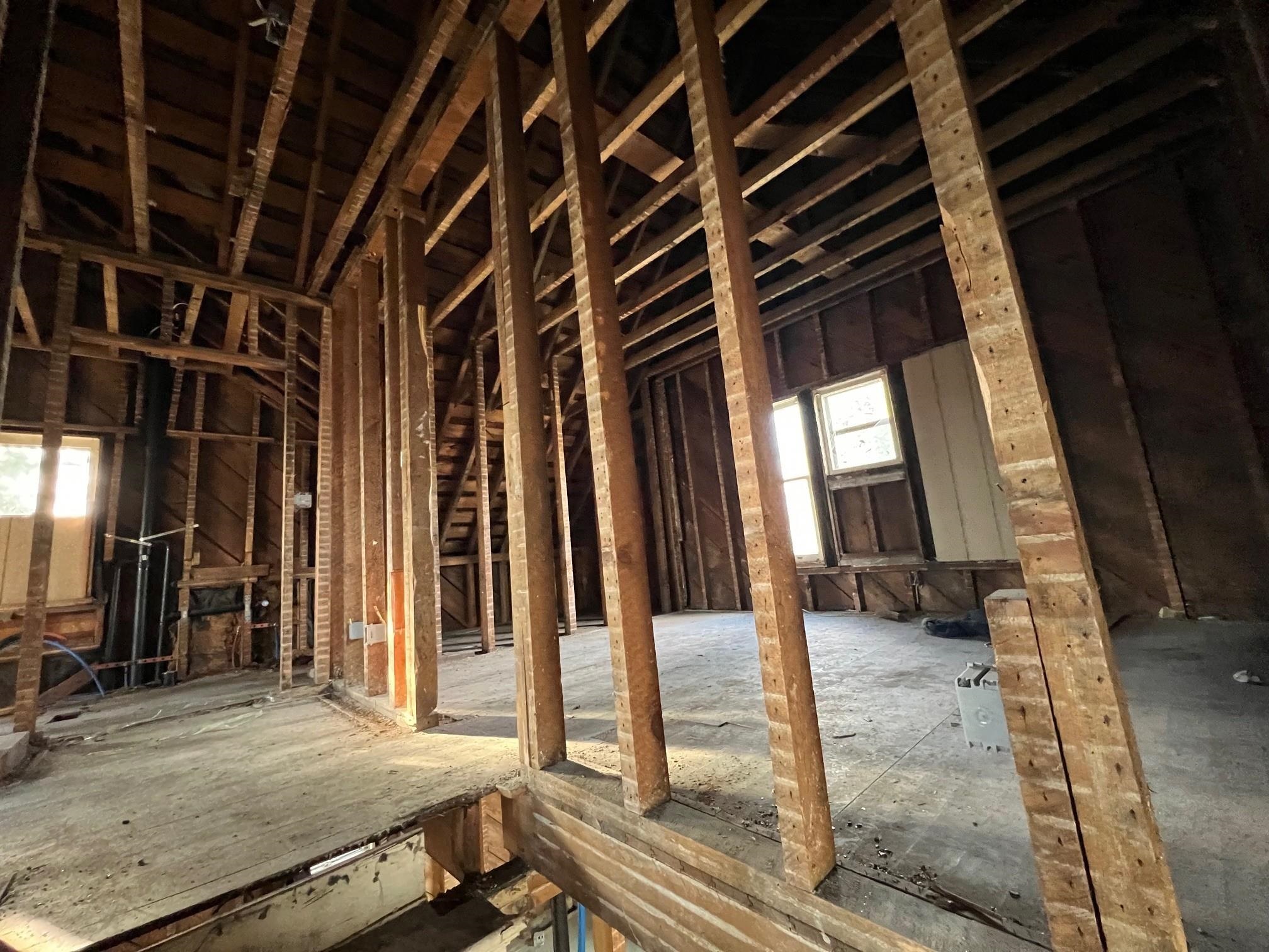 944 East Indiana Avenue Spokane, WA 99207 - Photo 10 of 15