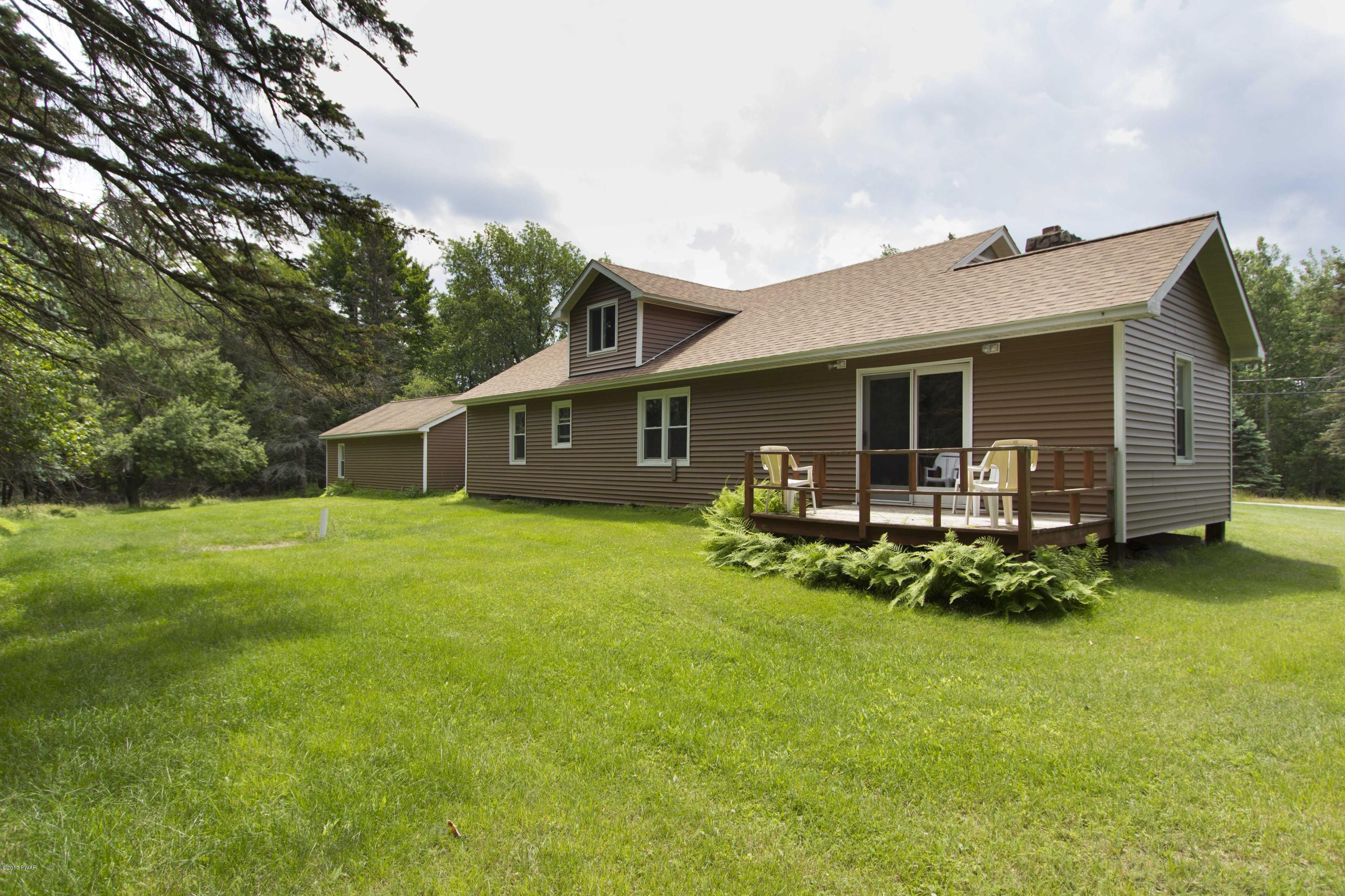 423 Boneridge Road Hawley, PA 18428 - Photo 4 of 26