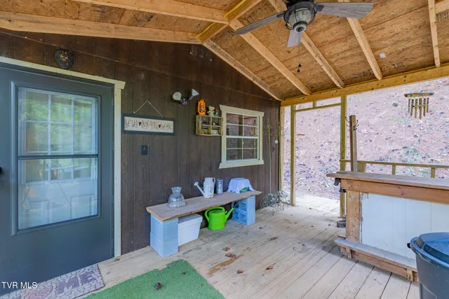 $300,000 | 4966 Old Asheville Highway, Flag Pond, TN 37657