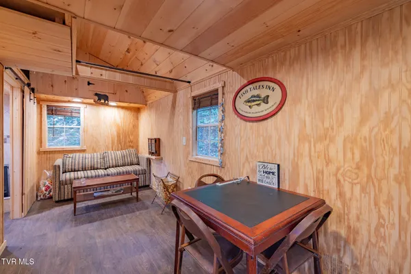 $300,000 | 4966 Old Asheville Highway, Flag Pond, TN 37657