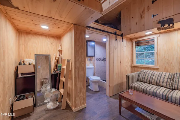 $300,000 | 4966 Old Asheville Highway, Flag Pond, TN 37657