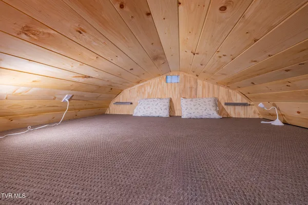 $300,000 | 4966 Old Asheville Highway, Flag Pond, TN 37657