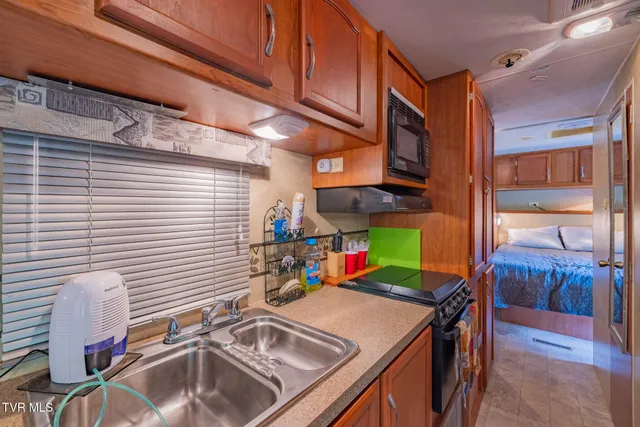 $300,000 | 4966 Old Asheville Highway, Flag Pond, TN 37657