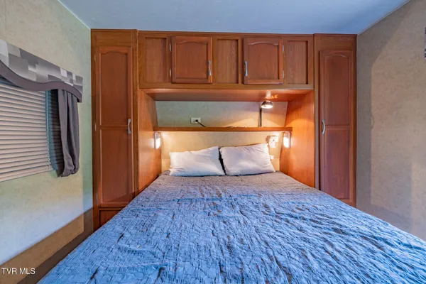 $300,000 | 4966 Old Asheville Highway, Flag Pond, TN 37657