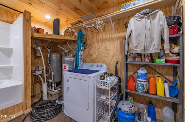 $300,000 | 4966 Old Asheville Highway, Flag Pond, TN 37657