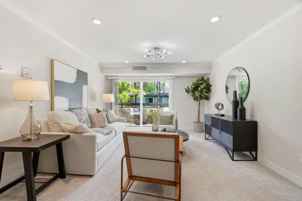 $389,888 | 292 Tradewinds Drive, Unit 4, San Jose, CA 95123